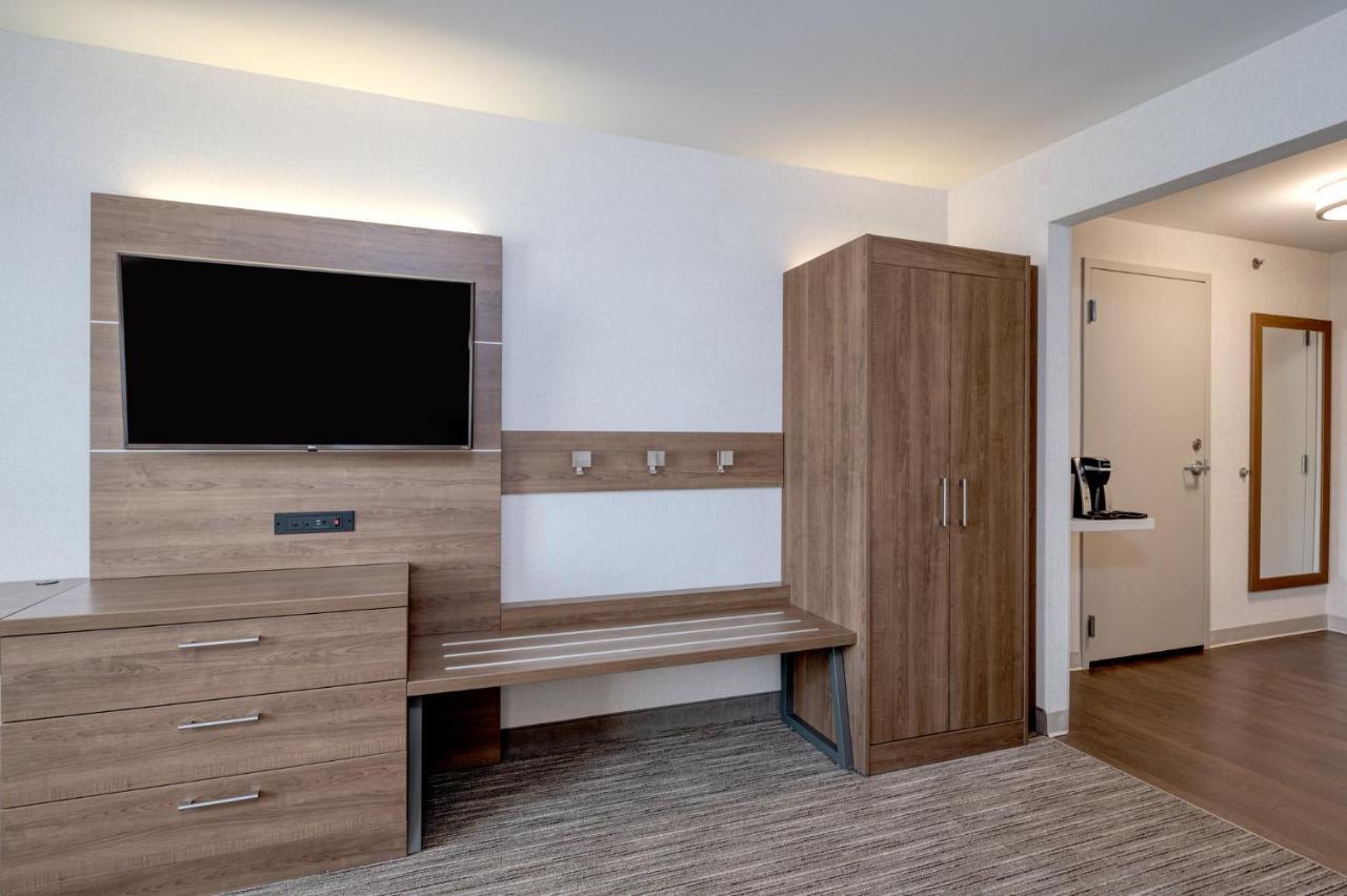 Holiday Inn Express Radcliff Fort Knox By Ihg Eksteriør billede