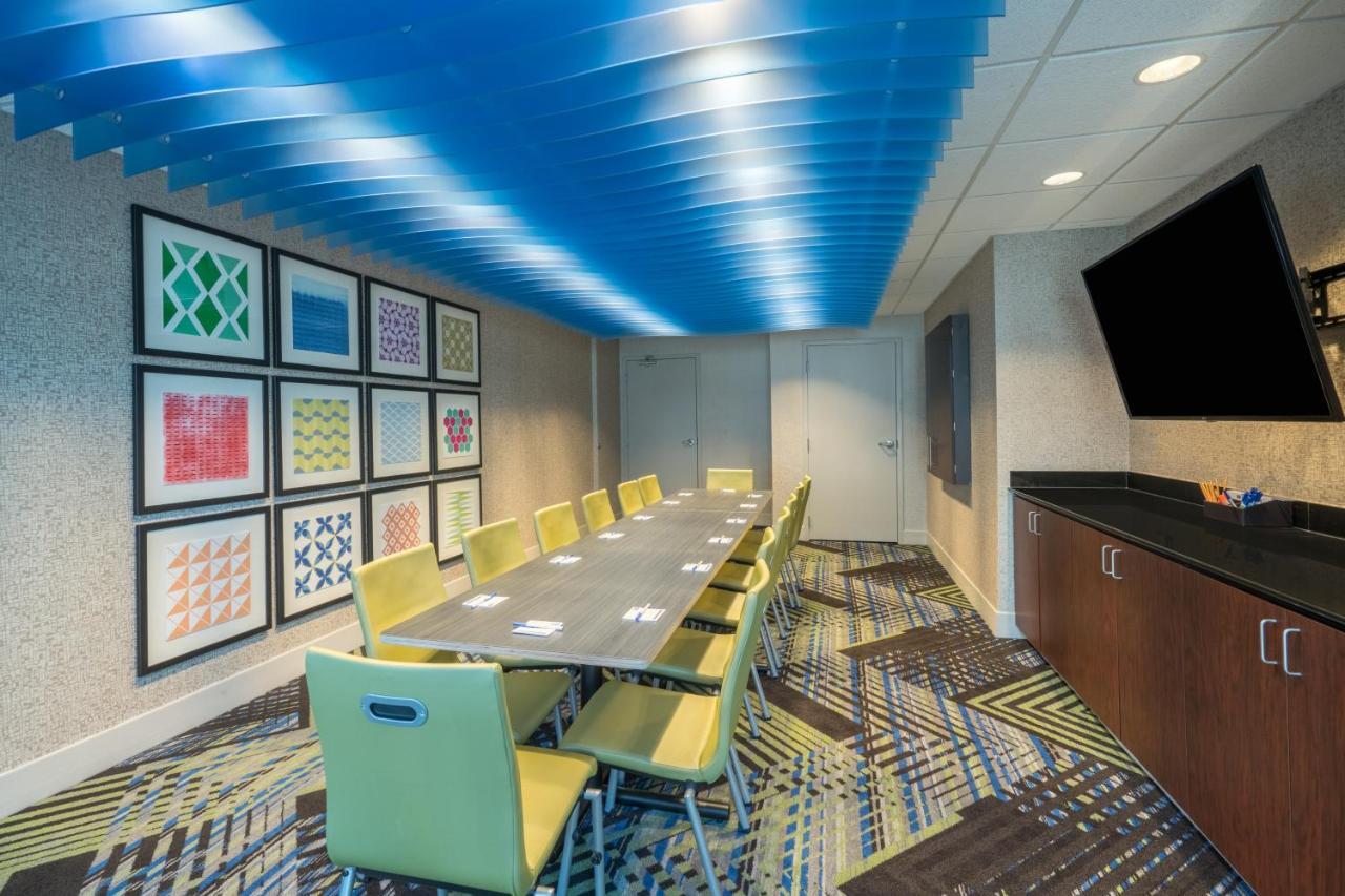 Holiday Inn Express Radcliff Fort Knox By Ihg Eksteriør billede