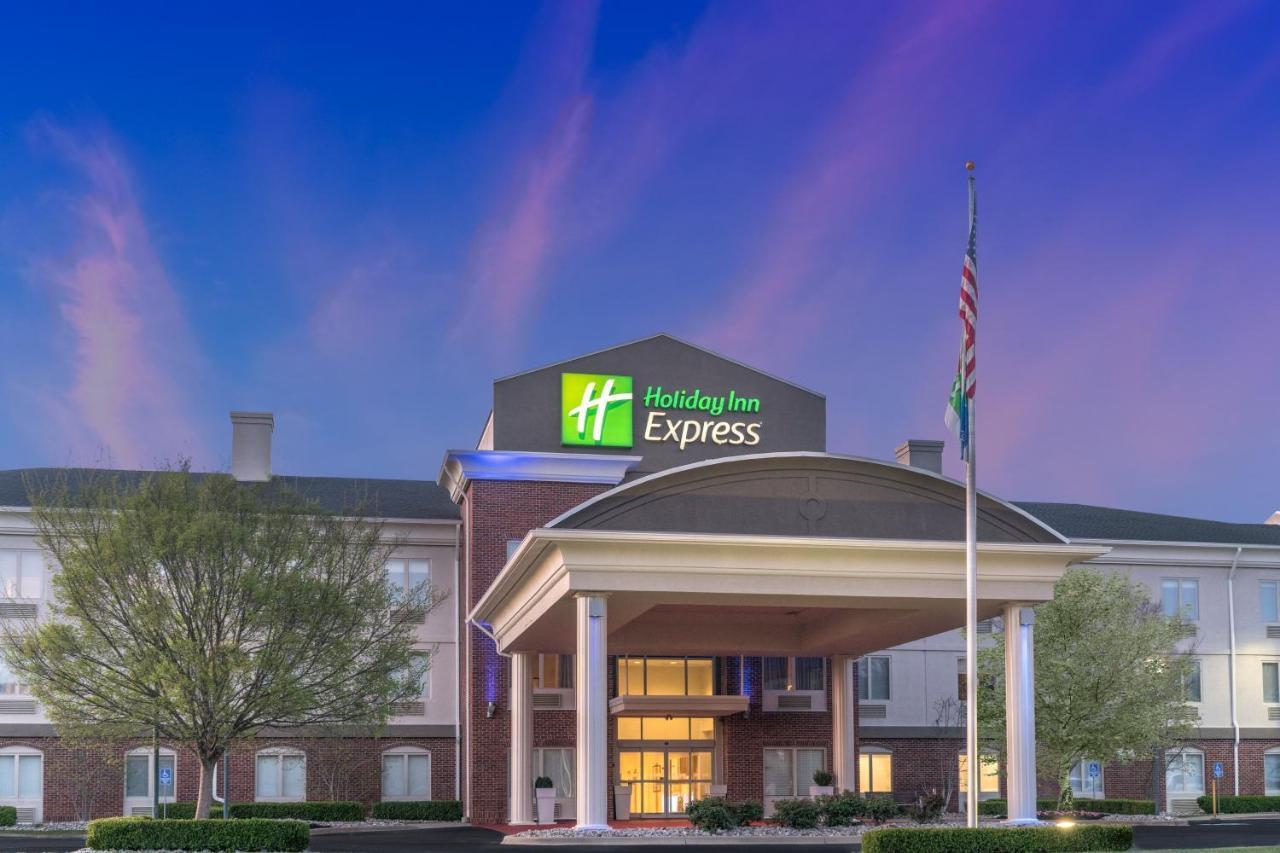 Holiday Inn Express Radcliff Fort Knox By Ihg Eksteriør billede
